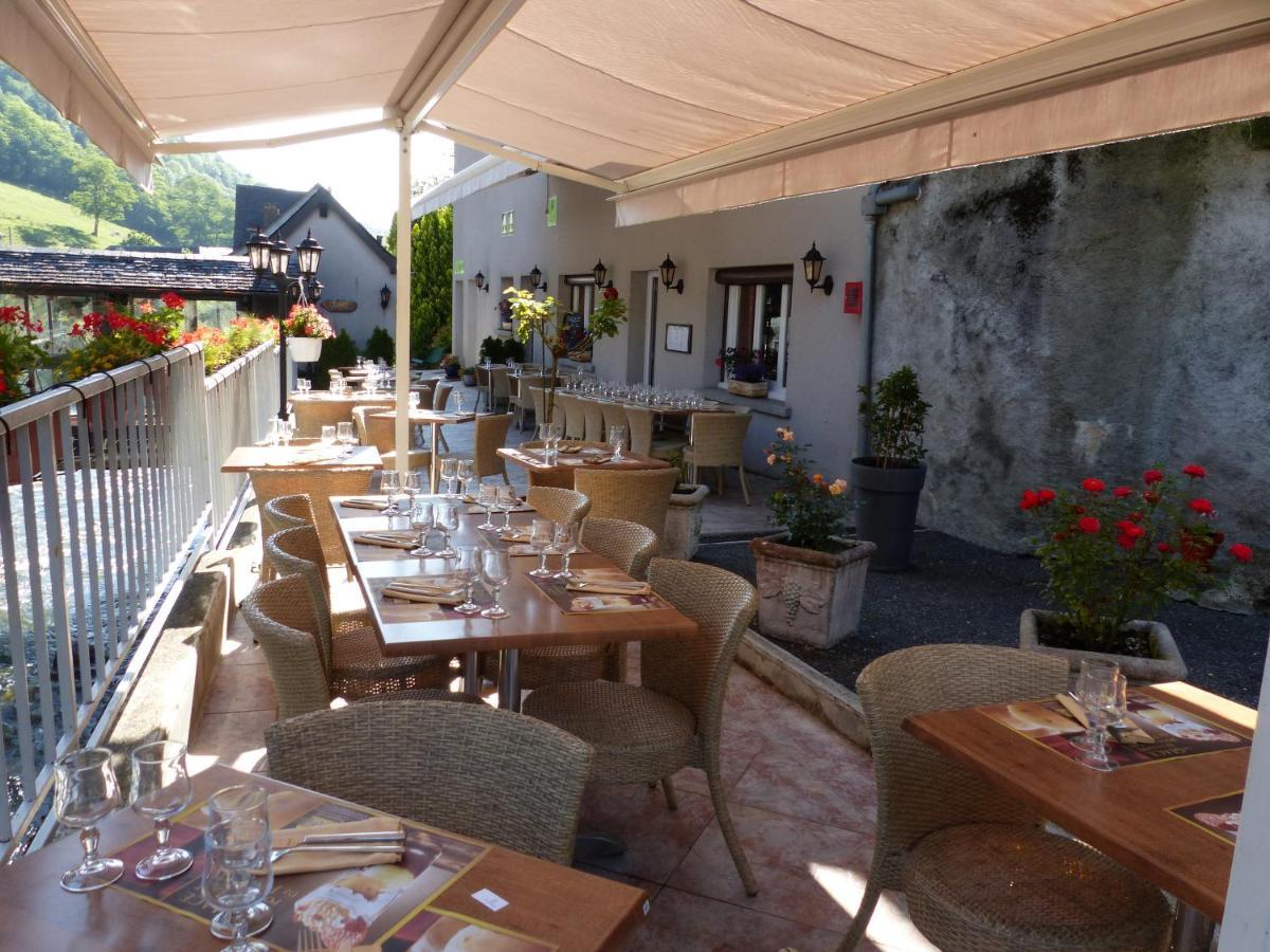 Hotel Logis Auberge De L'Isard Сен-Лари Экстерьер фото