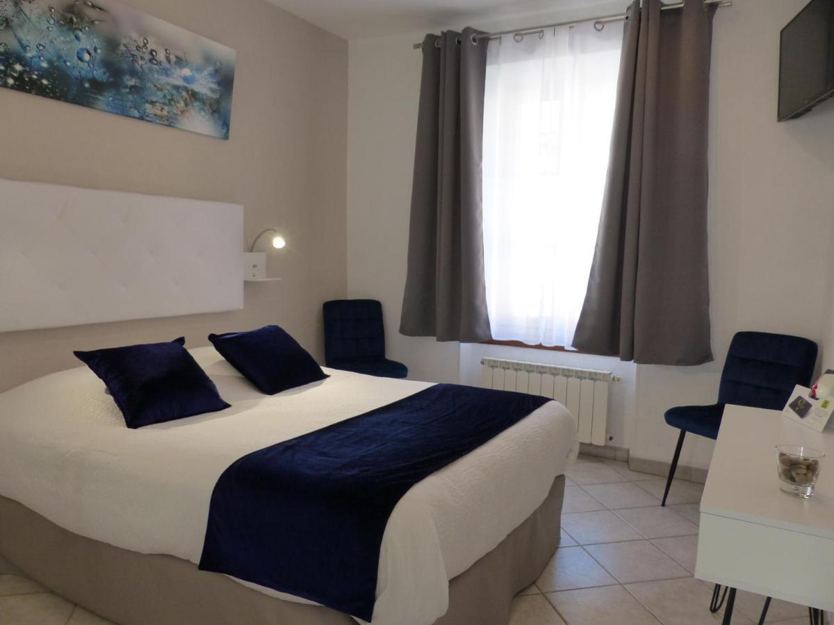 Hotel Logis Auberge De L'Isard Сен-Лари Экстерьер фото
